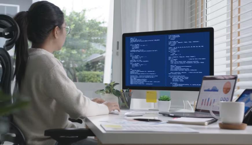 台江县企业数字化解决方案:机器学习赋能商业模式升级的核心路径